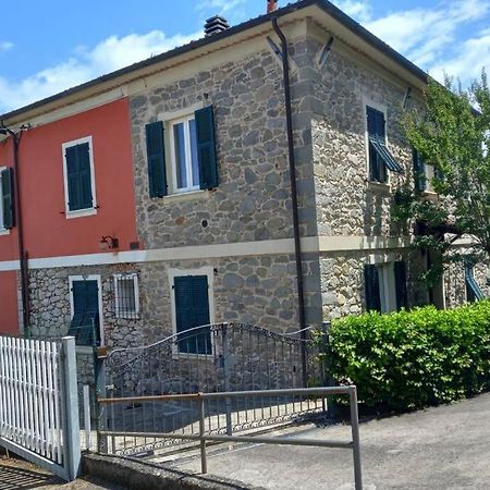 Mulazzo La Casa Del Marchese Malaspina מראה חיצוני תמונה